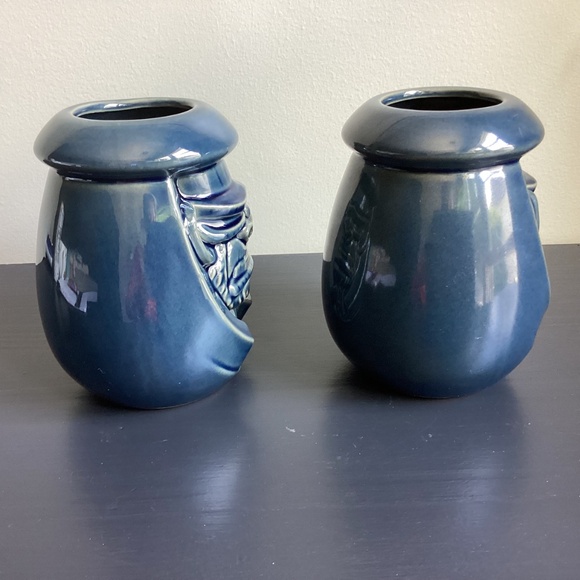 Set of 2 Houlihans Angry Monkey Coconut Mugs Excellent Condition - Picture 2 of 5